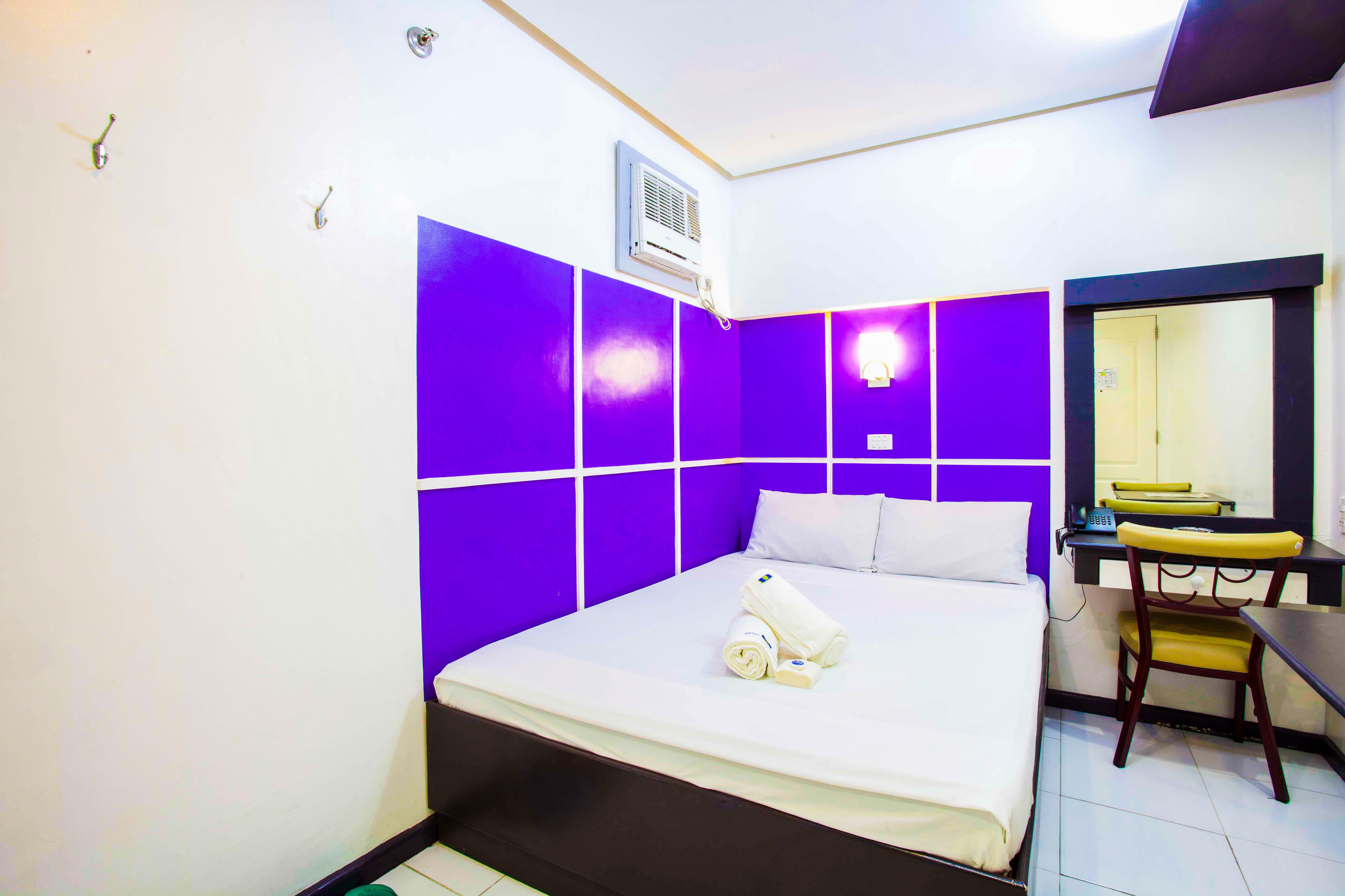 Hotel 99 Cubao Quezon City Bagian luar foto