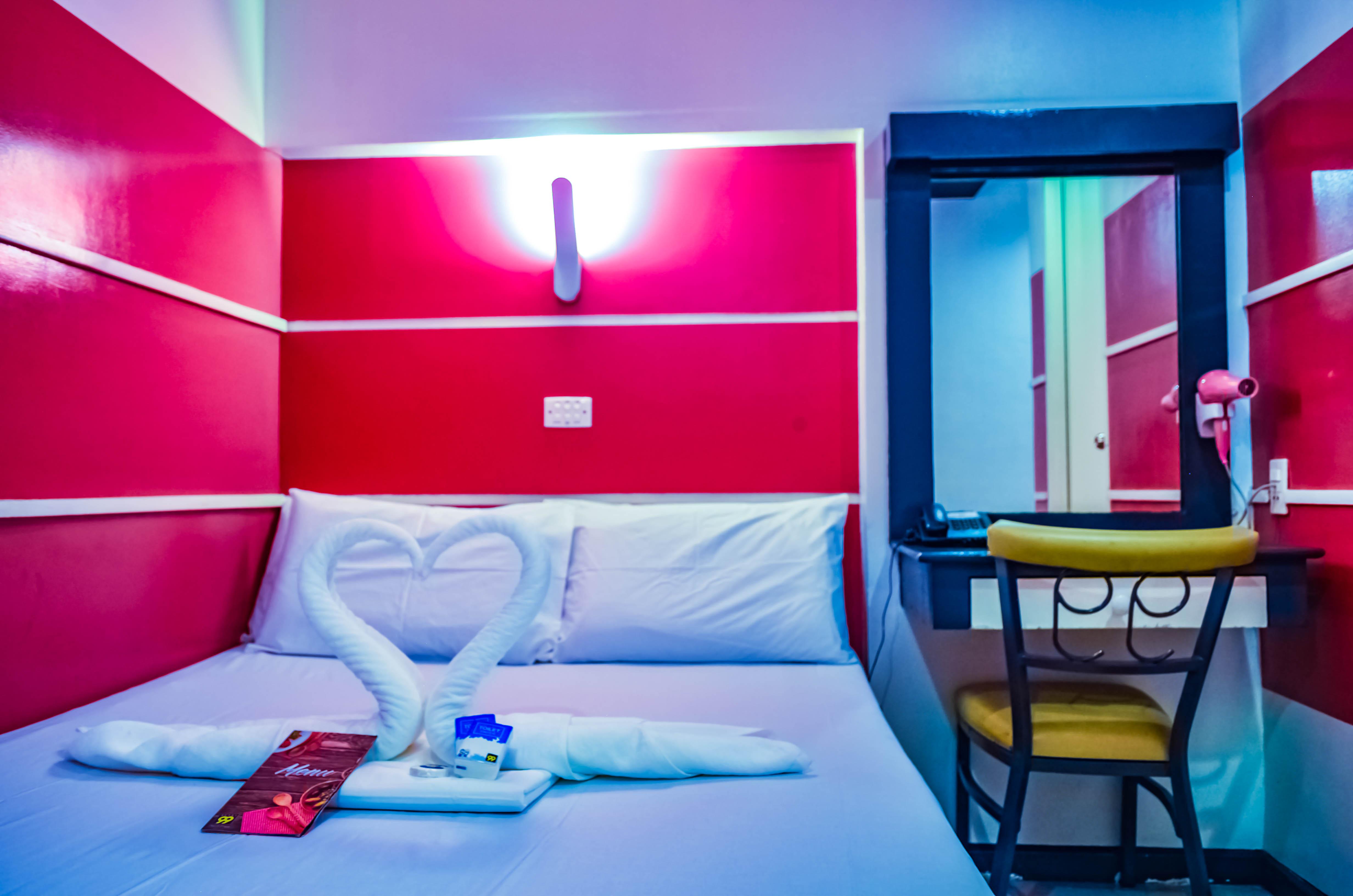 Hotel 99 Cubao Quezon City Bagian luar foto