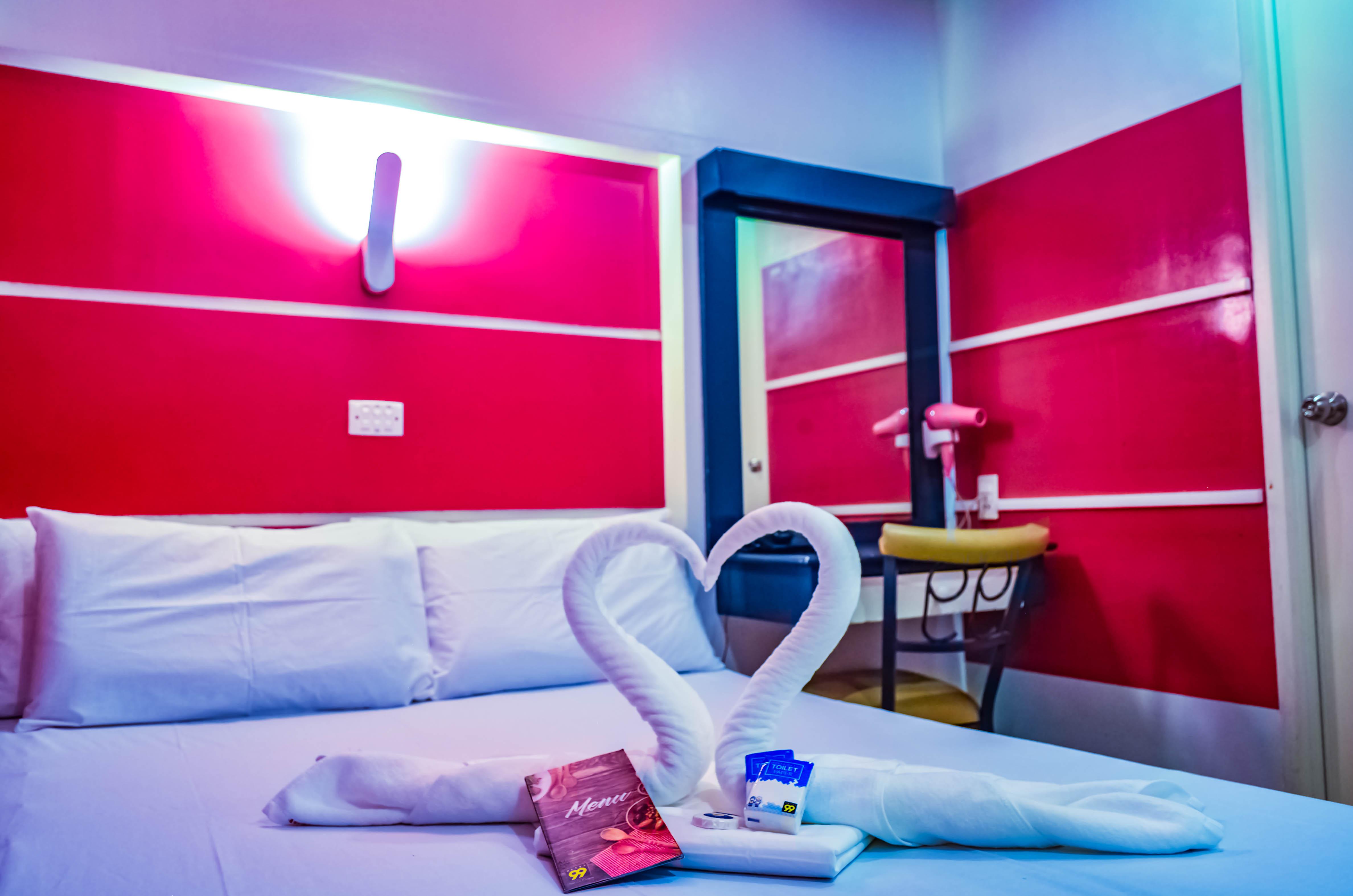 Hotel 99 Cubao Quezon City Bagian luar foto