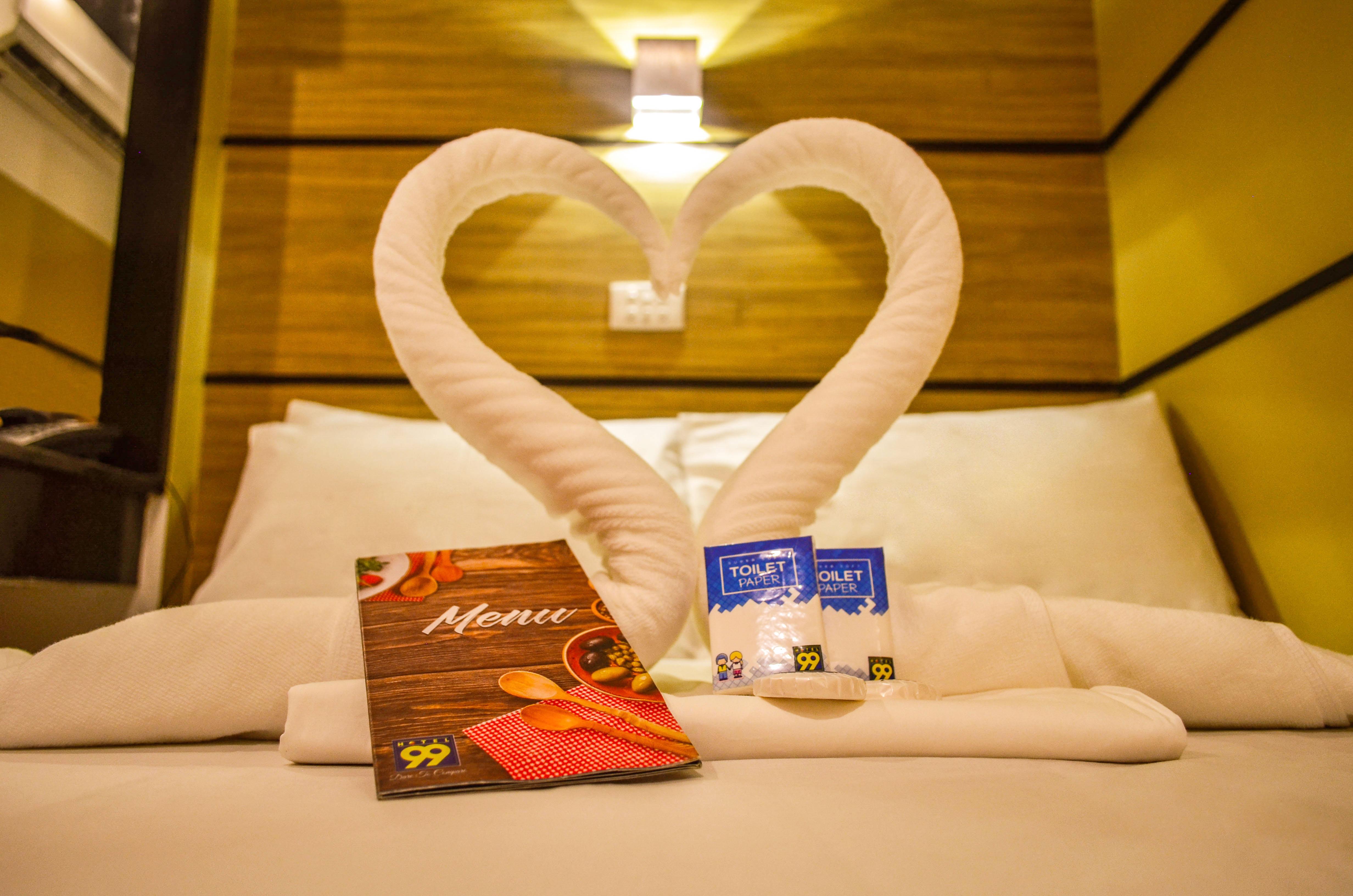 Hotel 99 Cubao Quezon City Bagian luar foto