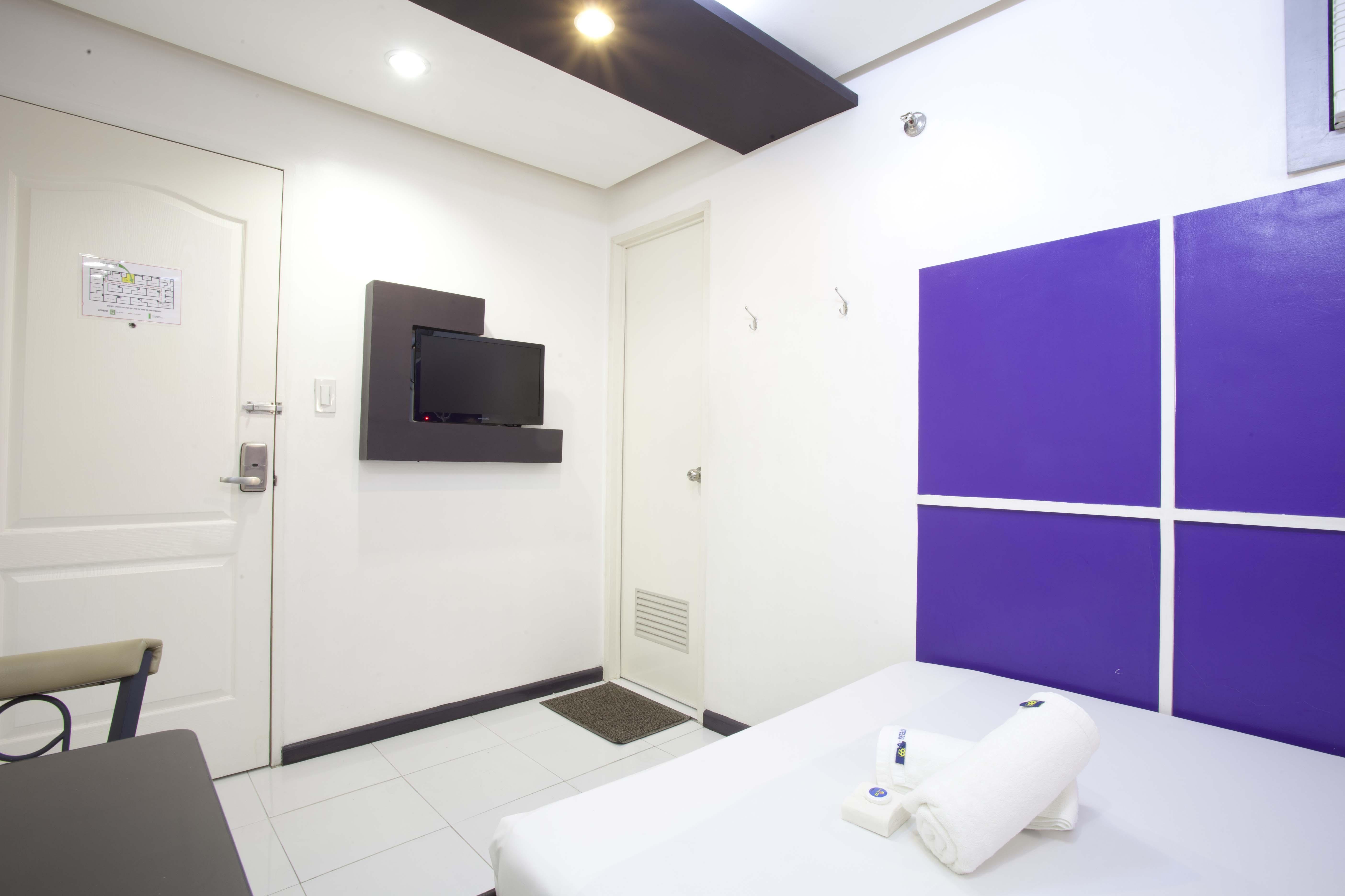 Hotel 99 Cubao Quezon City Bagian luar foto