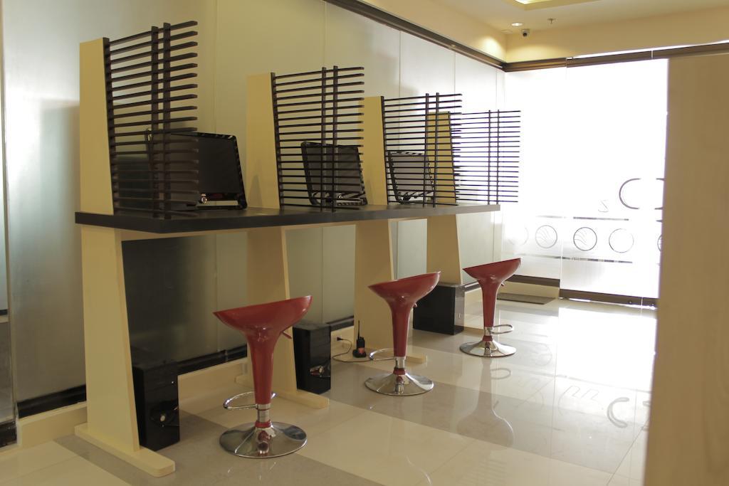 Hotel 99 Cubao Quezon City Bagian luar foto
