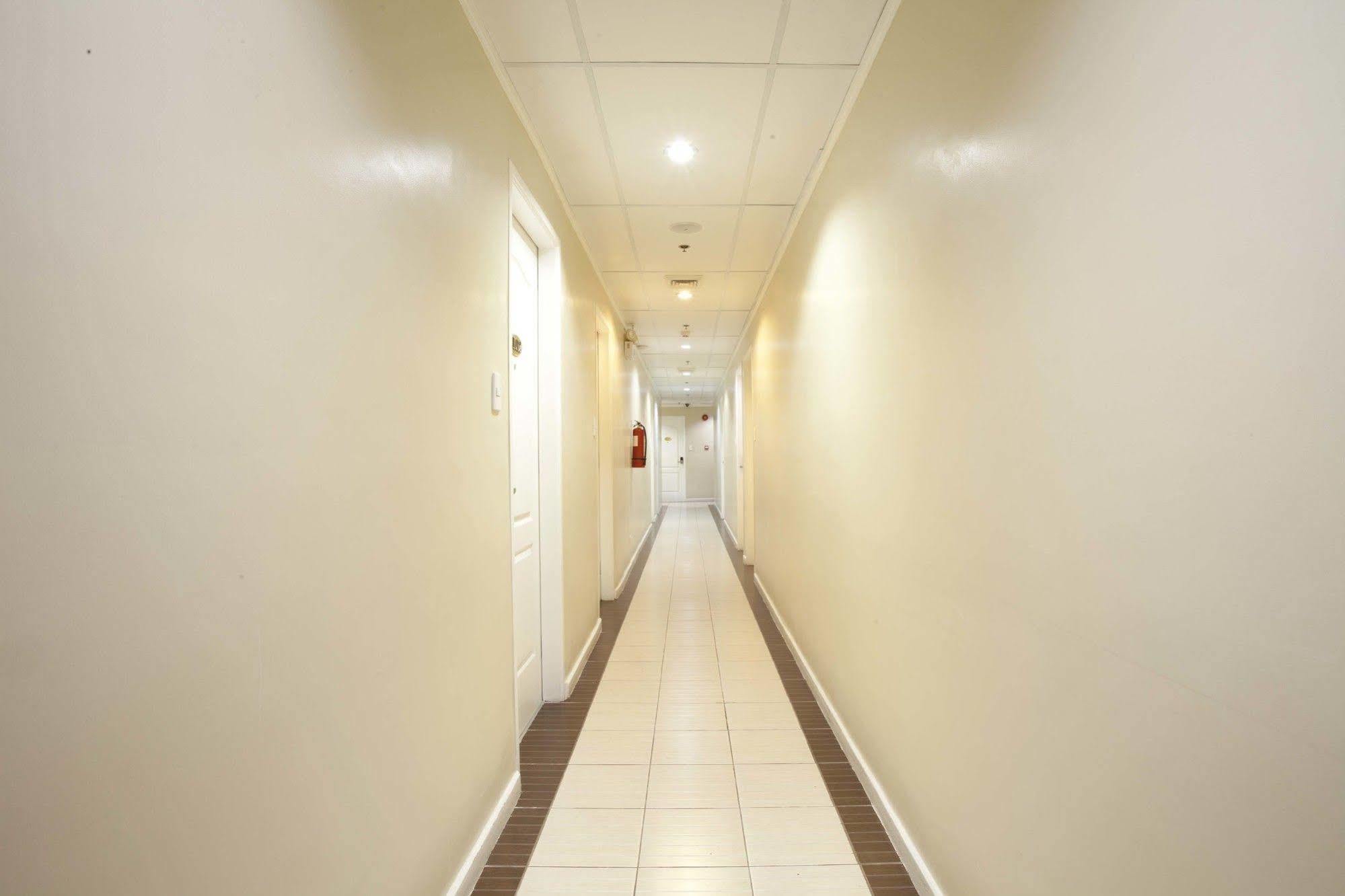 Hotel 99 Cubao Quezon City Bagian luar foto
